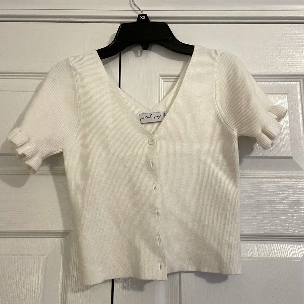 petal & pup ruffle sleeve sweater crop top